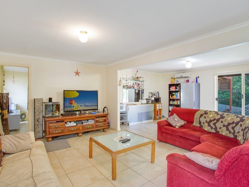 Photo - 21 Woolmere Street, Carrara QLD 4211 - Image 10