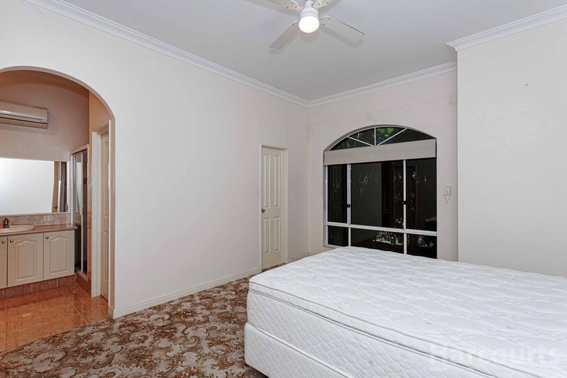 Photo - 21 Woolmers Loop, Landsdale WA 6065 - Image 5