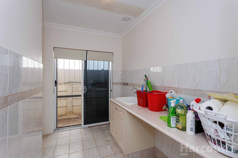 Photo - 21 Woolmers Loop, Landsdale WA 6065 - Image 30