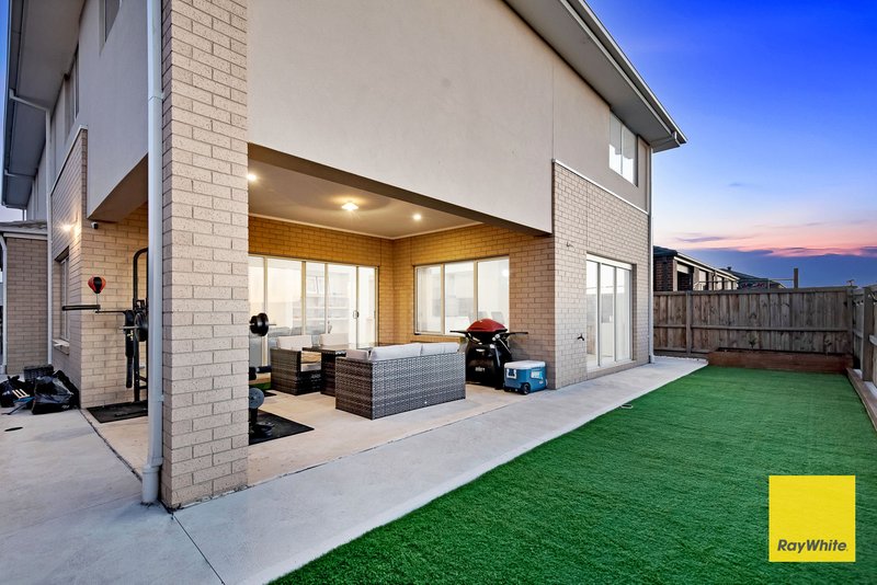 Photo - 21 Woolspinner Crescent, Wyndham Vale VIC 3024 - Image 26