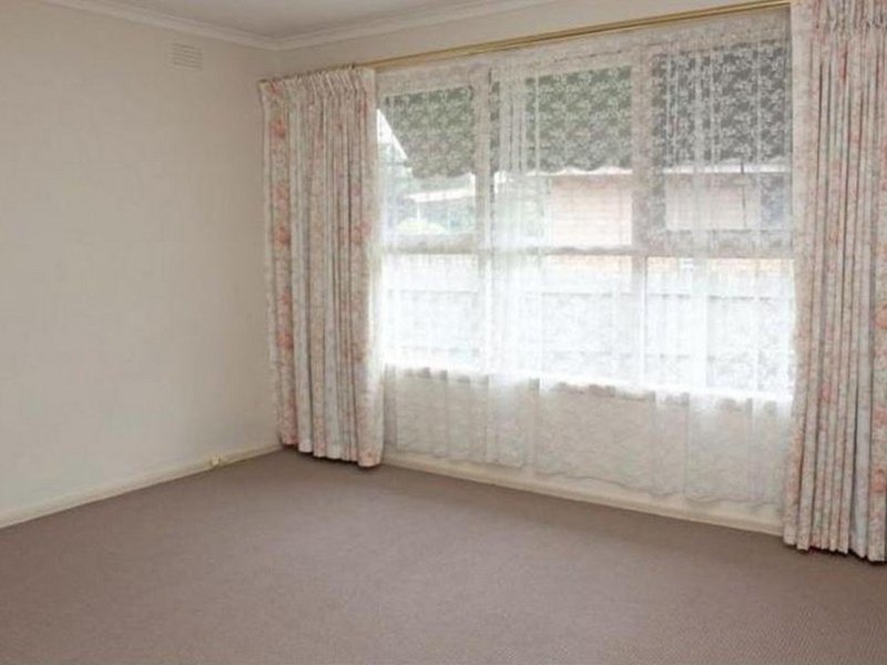 Photo - 21 Wren Street, Hampton Park VIC 3976 - Image 4