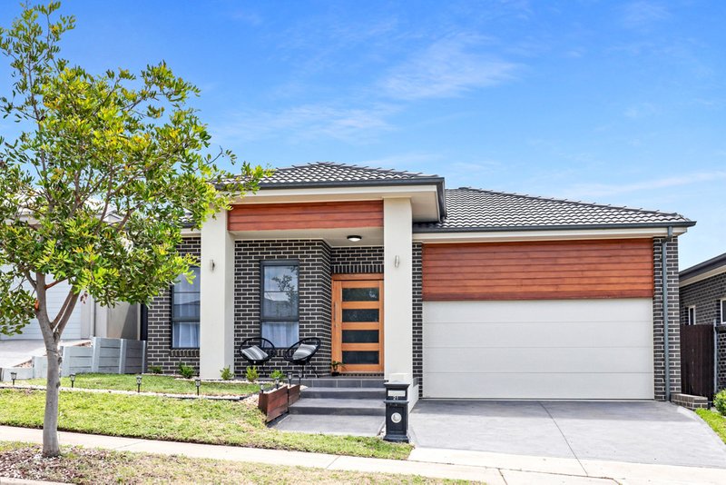 21 Yerrang Avenue, Glenmore Park NSW 2745