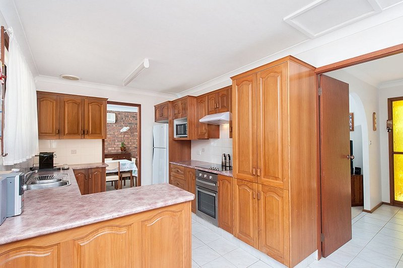 Photo - 21 Yoolarai Crescent, Nelson Bay NSW 2315 - Image 3