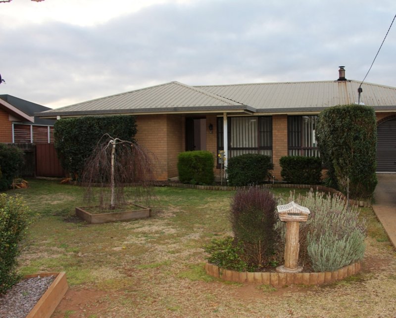 21 Youman Street, Guyra NSW 2365