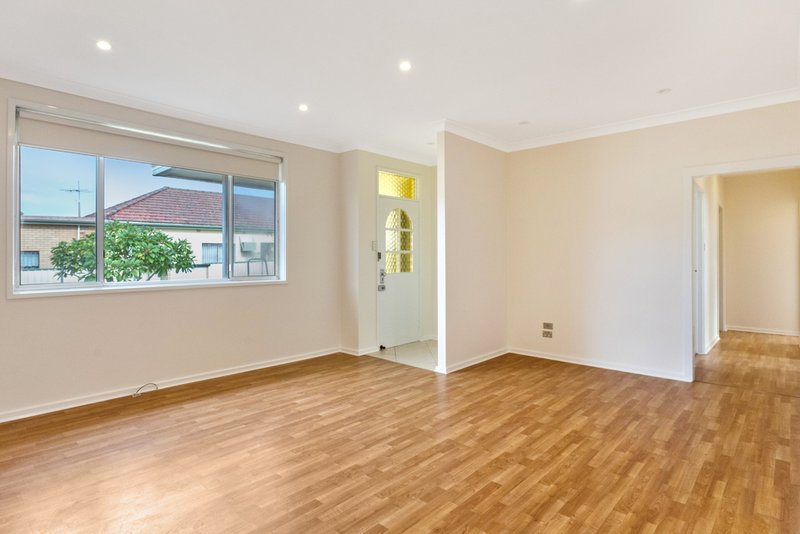 Photo - 2/10-12 Albert Street, Bexley NSW 2207 - Image 2