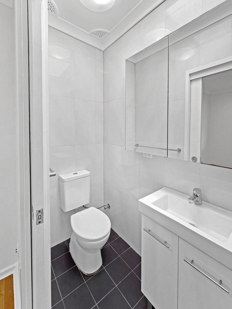 Photo - 2/10-12 Albert Street, Bexley NSW 2207 - Image 8