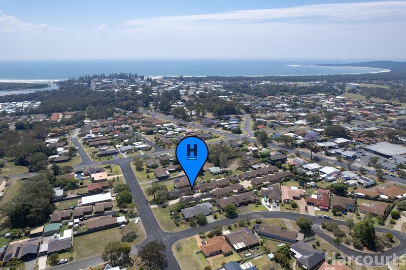 Photo - 2/10-12 Bruce Field Street, South West Rocks NSW 2431 - Image 2