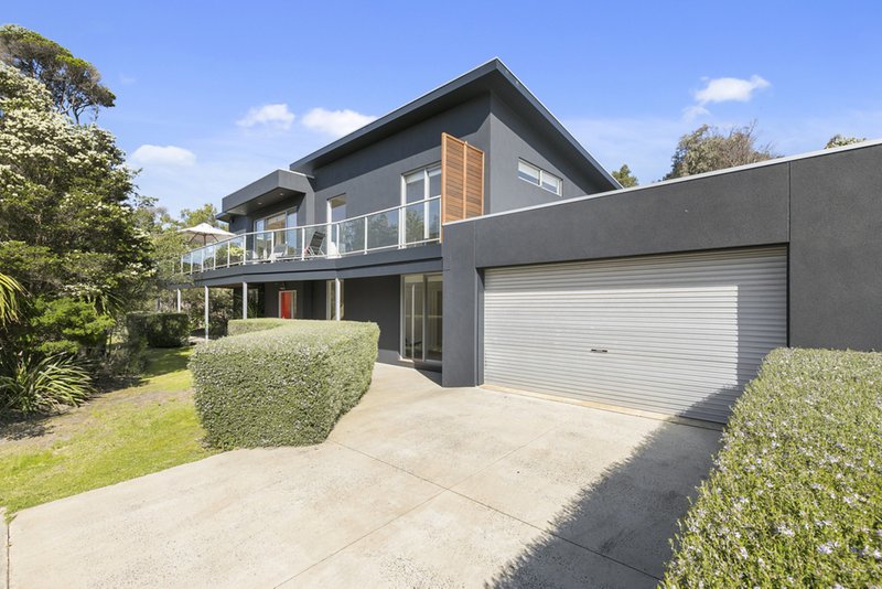 2/10-12 Medina Road, Cowes VIC 3922