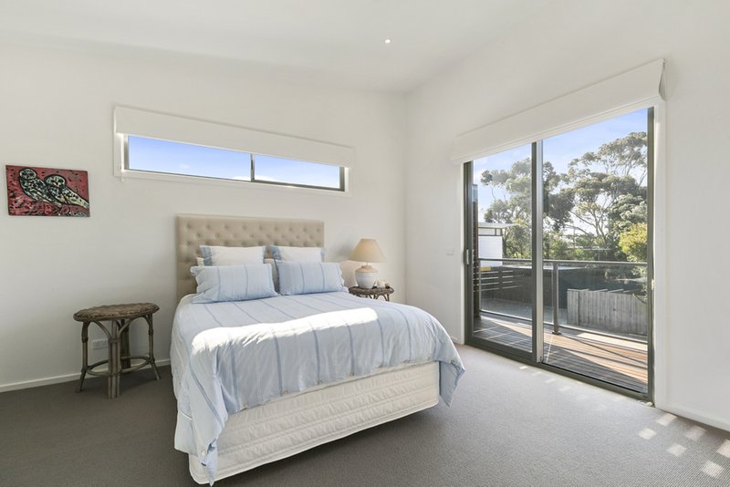 Photo - 2/10-12 Medina Road, Cowes VIC 3922 - Image 10