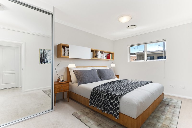 Photo - 2/10-14 Fairlight Street, Five Dock NSW 2046 - Image 4