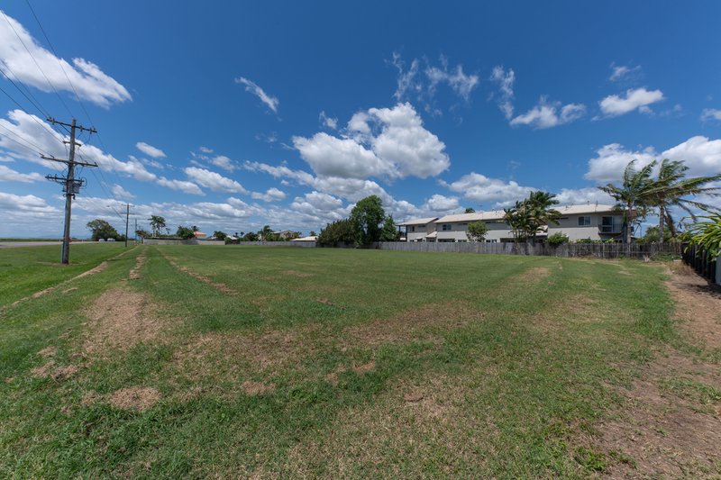 Photo - 210-214 Bruce Highway, Proserpine QLD 4800 - Image 8