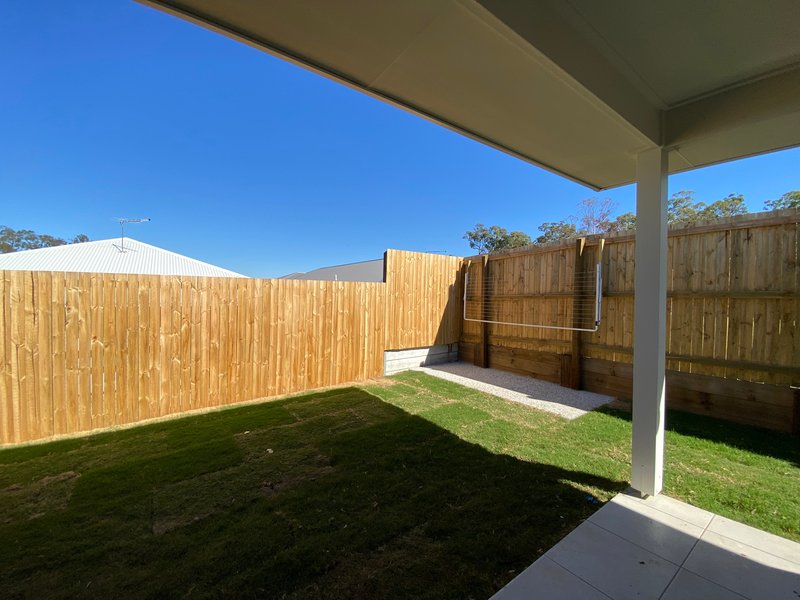 Photo - 2/10 Alder Street, Logan Reserve QLD 4133 - Image 5