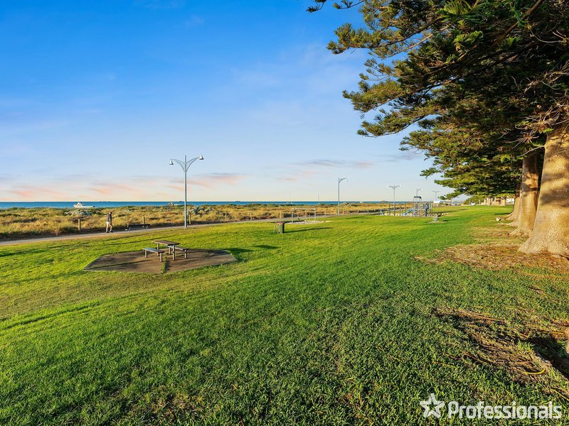 Photo - 210 Arcadia Drive, Shoalwater WA 6169 - Image 26