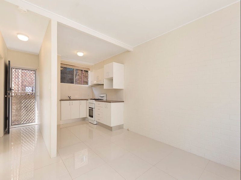 2/10 Auburn Terrace, Indooroopilly QLD 4068