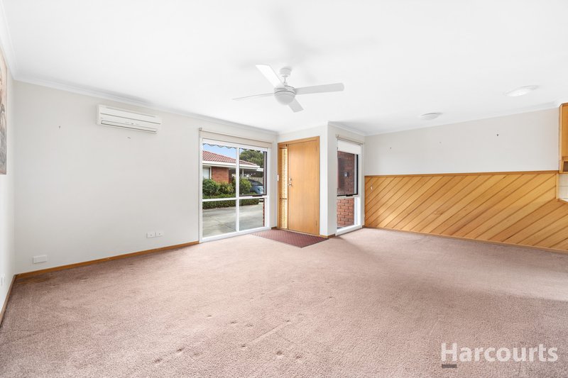 Photo - 2/10 Banksia Street, Newborough VIC 3825 - Image 3