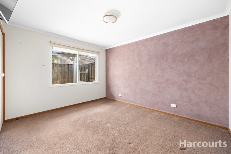 Photo - 2/10 Banksia Street, Newborough VIC 3825 - Image 7