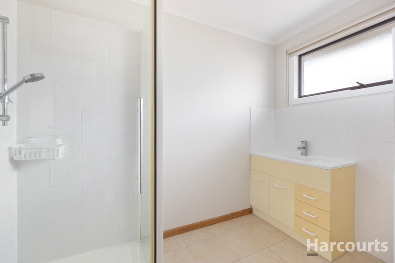 Photo - 2/10 Banksia Street, Newborough VIC 3825 - Image 8