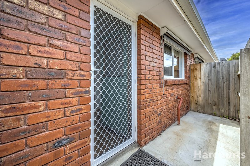 Photo - 2/10 Banksia Street, Newborough VIC 3825 - Image 9