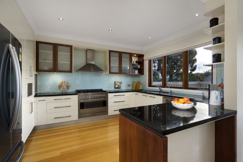 Photo - 210 Belmore Road, Balwyn VIC 3103 - Image 3