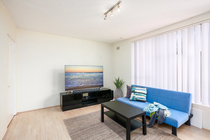 2/10 Bessell Avenue, North Wollongong NSW 2500