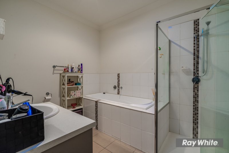 Photo - 2/10 Bonita Avenue, Tarneit VIC 3029 - Image 12