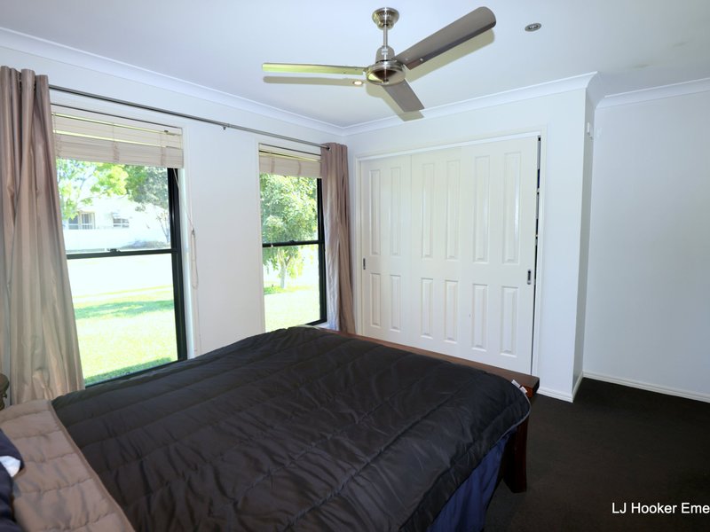 Photo - 210 Borilla Street, Emerald QLD 4720 - Image 8