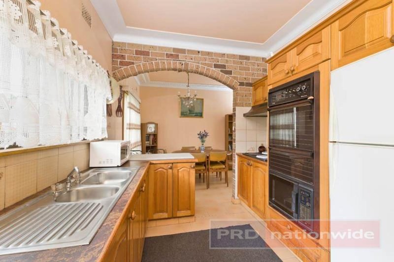 Photo - 210 Bransgrove Road, Panania NSW 2213 - Image 2