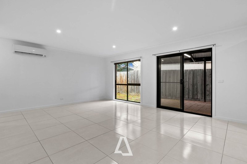 Photo - 2/10 Corsican Street, Frankston North VIC 3200 - Image 5