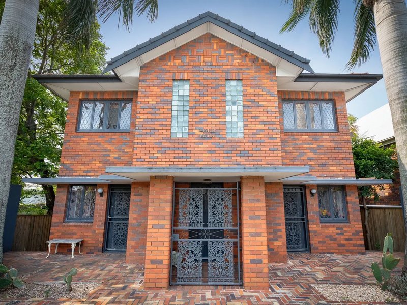 Photo - 2/10 Cove Street, Hamilton QLD 4007 - Image 17