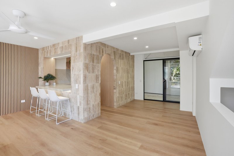 Photo - 2/10 Dandaloo Drive, Currumbin QLD 4223 - Image 6