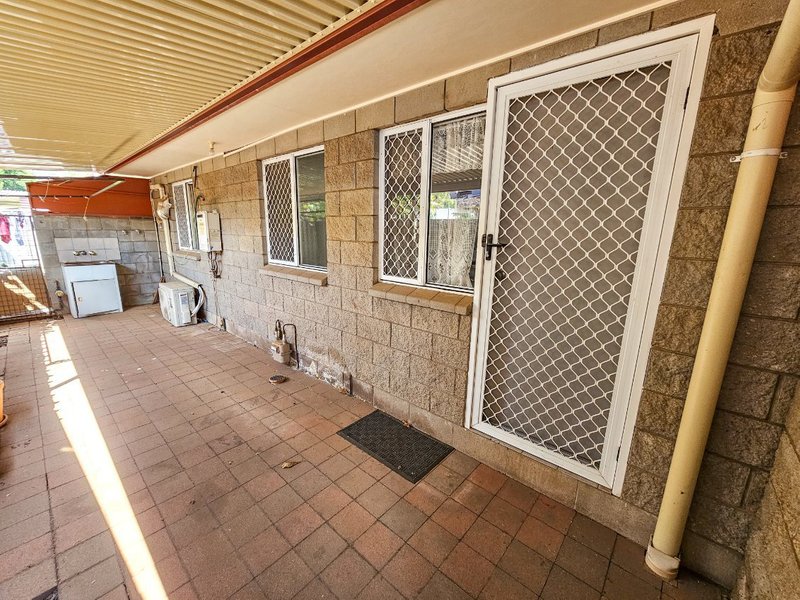 Photo - 2/10 Duchess Road, Mount Isa QLD 4825 - Image 9