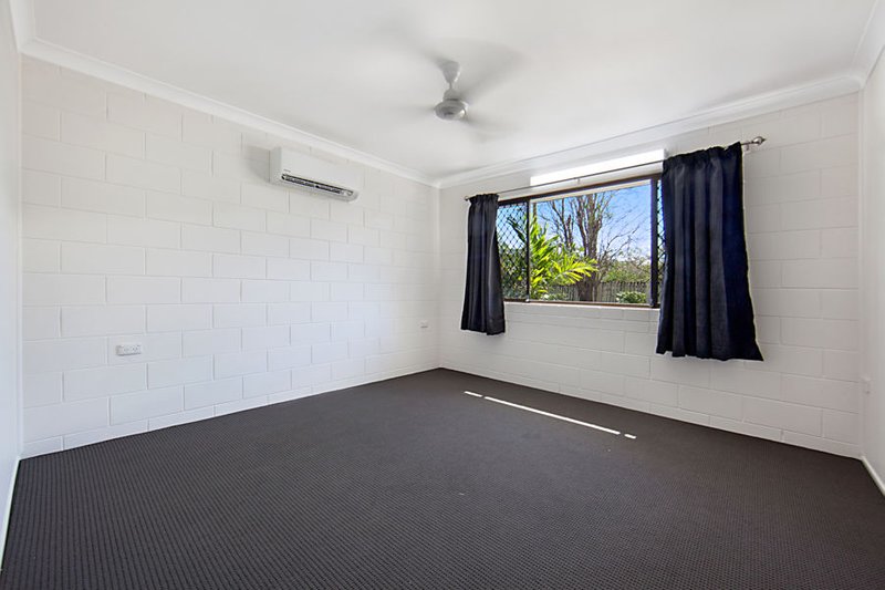 Photo - 2/10 Einasleigh Crescent, Pimlico QLD 4812 - Image 6