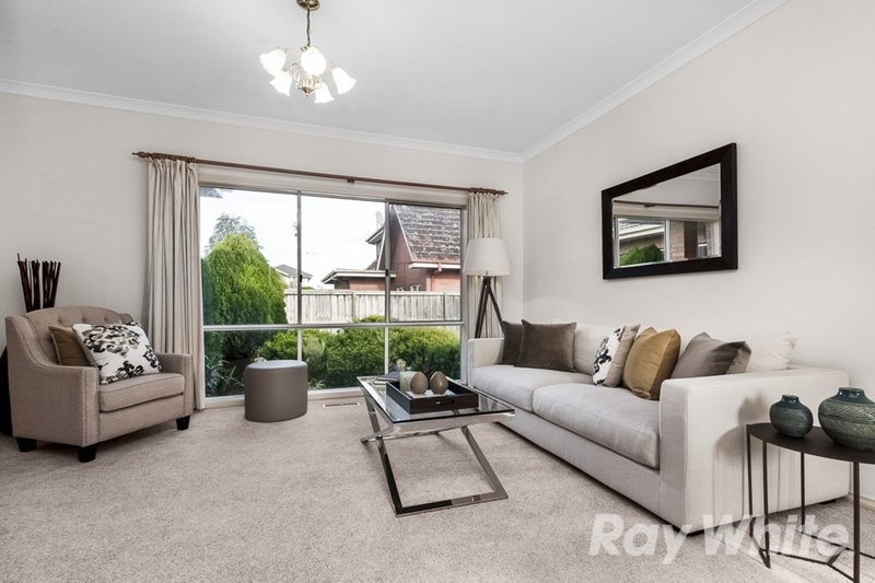 Photo - 2/10 Evelyn Street, Glen Waverley VIC 3150 - Image 6