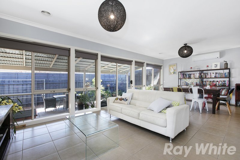 Photo - 2/10 Fifth Avenue, Chelsea Heights VIC 3196 - Image 3