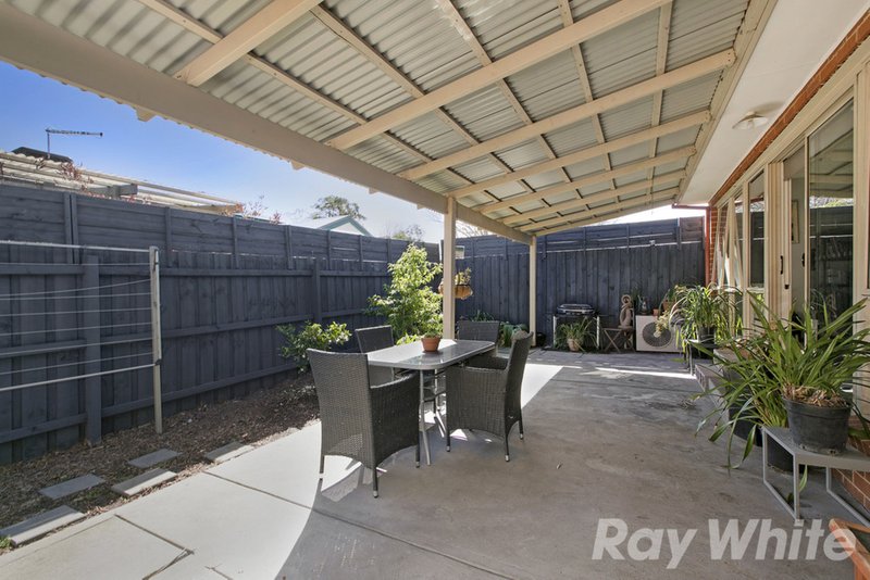 Photo - 2/10 Fifth Avenue, Chelsea Heights VIC 3196 - Image 9