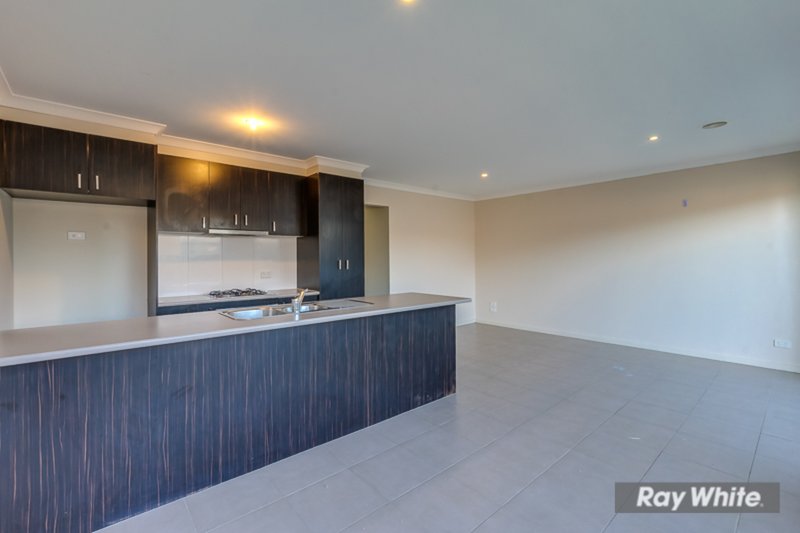 Photo - 2/10 Flower Gum Crescent, Tarneit VIC 3029 - Image 10