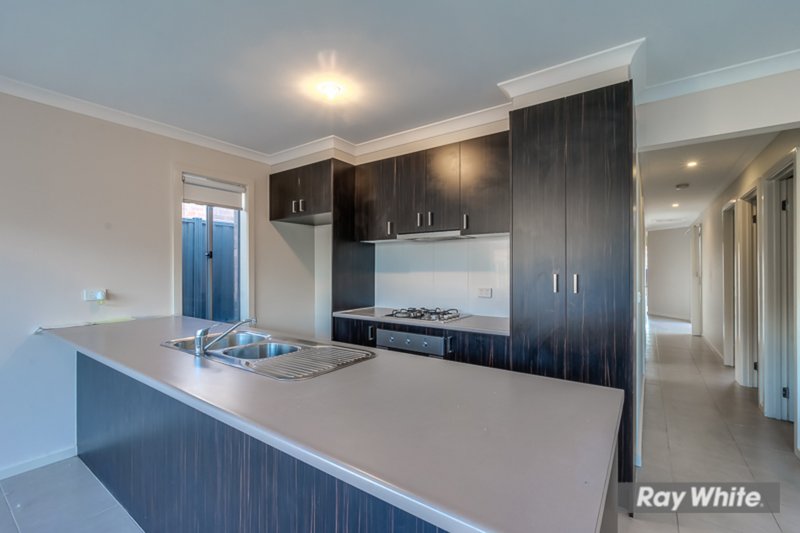 Photo - 2/10 Flower Gum Crescent, Tarneit VIC 3029 - Image 11