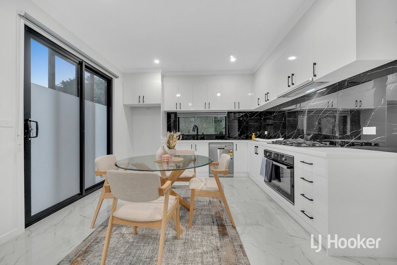 Photo - 2/10 Goldlang Street, Dandenong VIC 3175 - Image 6