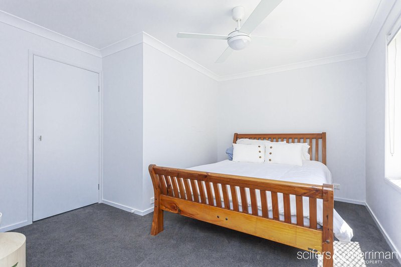 Photo - 2/10 Griffith Avenue, Stockton NSW 2295 - Image 11