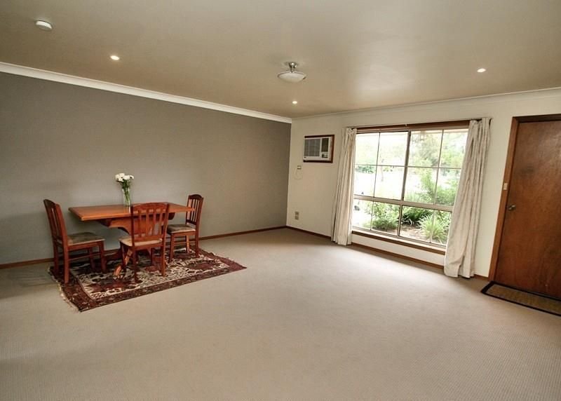 Photo - 2/10 Gunn Drive, Estella NSW 2650 - Image 2