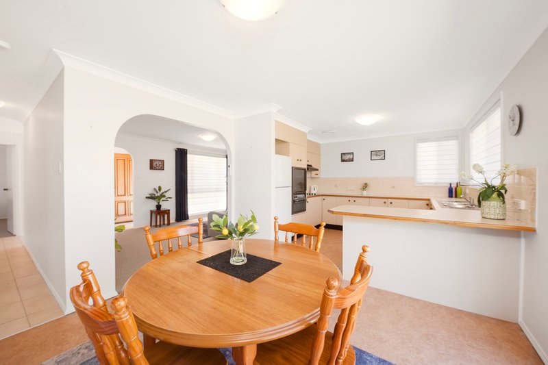 Photo - 2/10 Gwendolen Avenue, Umina Beach NSW 2257 - Image 6