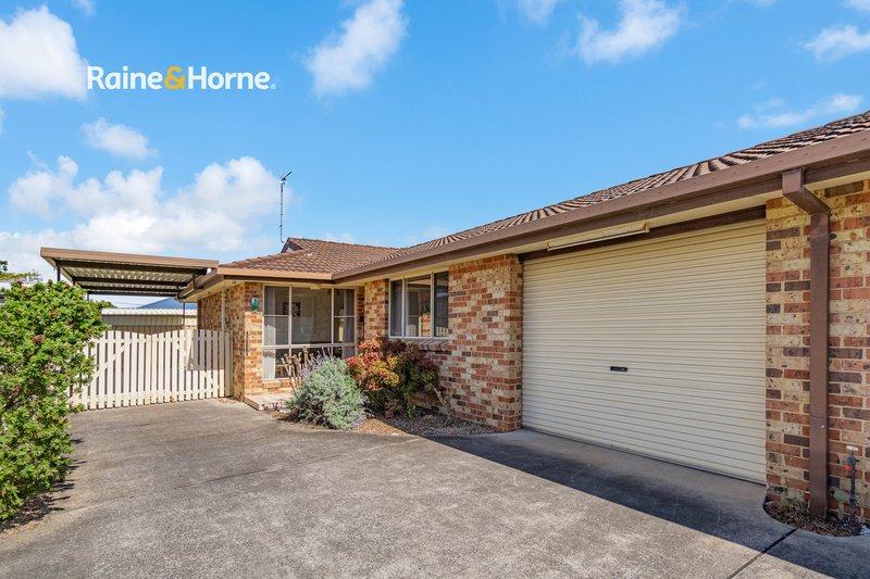 2/10 Gwendolen Avenue, Umina Beach NSW 2257