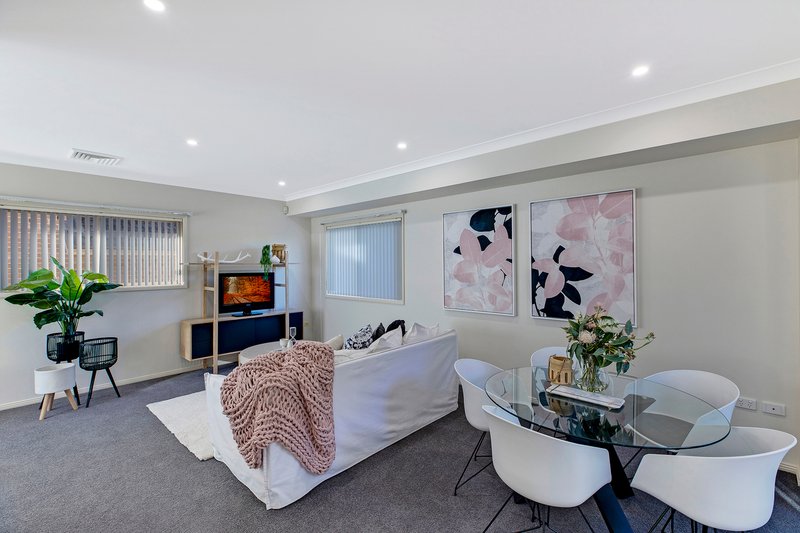 Photo - 2/10 Henley Avenue, Terrigal NSW 2260 - Image 5