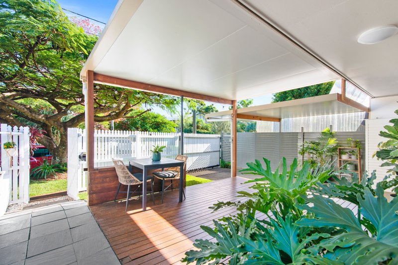 Photo - 2/10 Hooper Drive, Currumbin QLD 4223 - Image 4