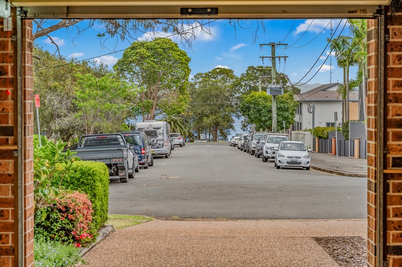 Photo - 2/10 Howard Street, Warners Bay NSW 2282 - Image 9