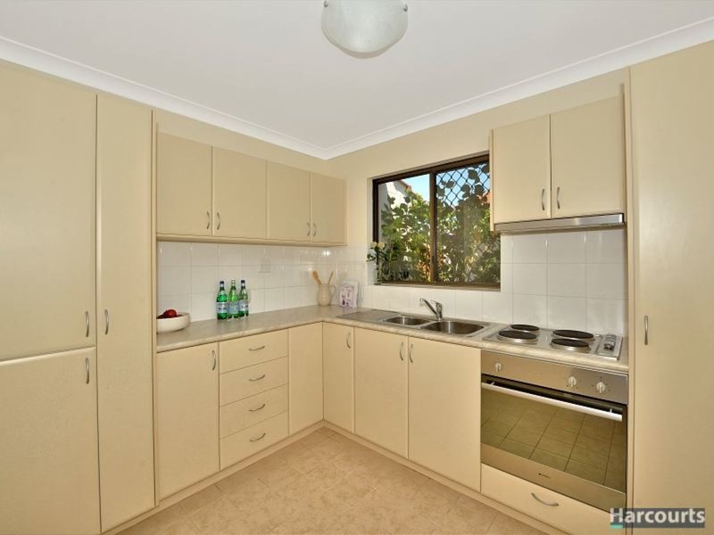 2/10 Hungerford Avenue, Halls Head WA 6210