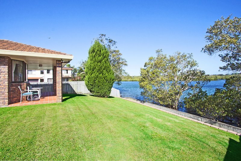 Photo - 210 Kennedy Drive, Tweed Heads West NSW 2485 - Image 1