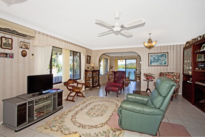 Photo - 210 Kennedy Drive, Tweed Heads West NSW 2485 - Image 6