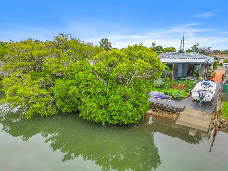 210 Kennedy Drive, Tweed Heads West NSW 2485