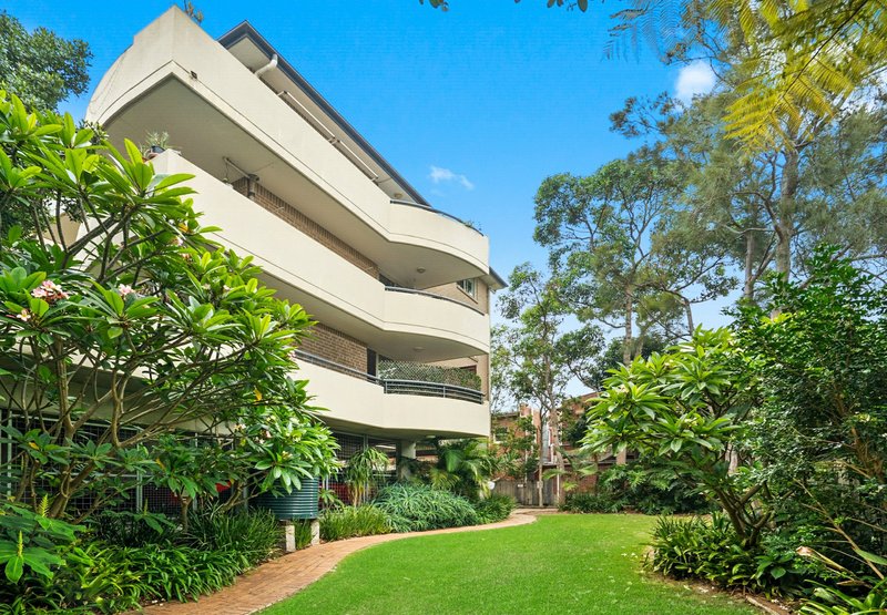 Photo - 2/10 Lagoon Street, Narrabeen NSW 2101 - Image 9